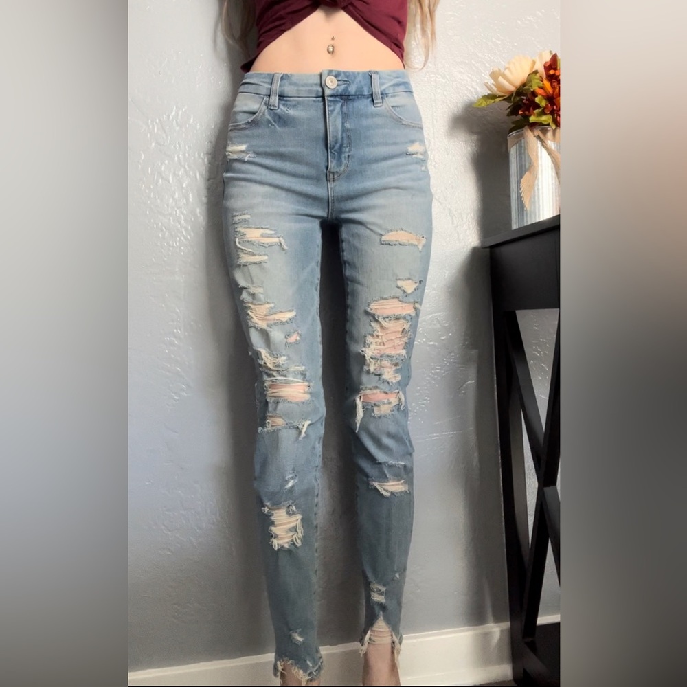 American Eagle Size 0 Distressed Skinny Jeans, Ripped Jeans